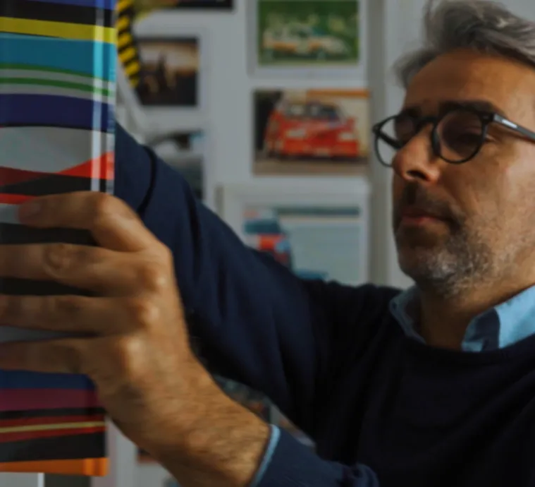 Uma lenda das pistas. Uma obra de arte para a sua coleção.